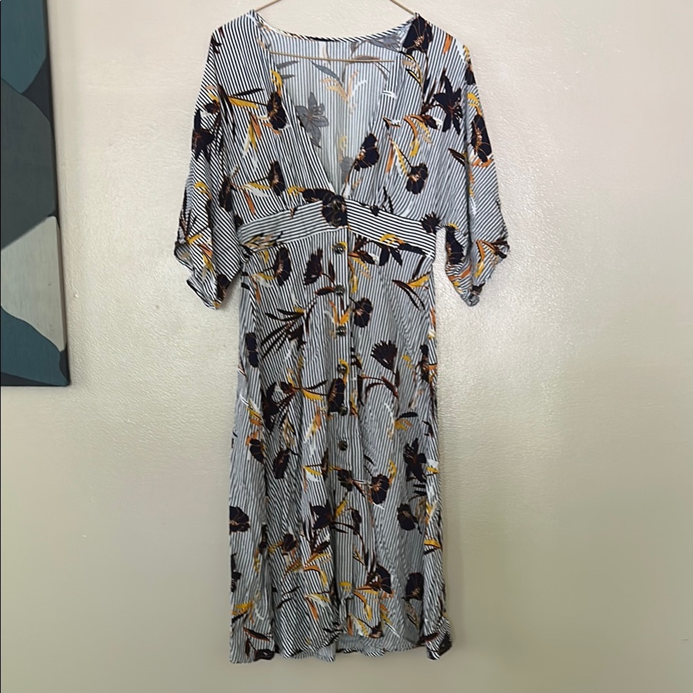 Forever 21 Summer Floral Striped Dress Size Small